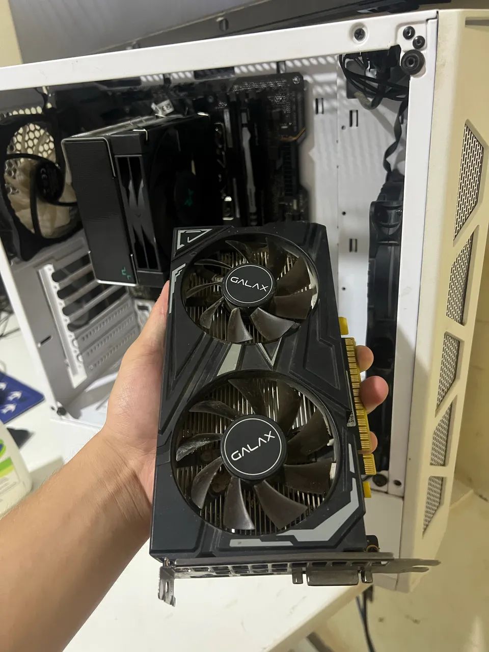 Placa de Vídeo 1650 Super 4GB QUEBRADA - Foto 4