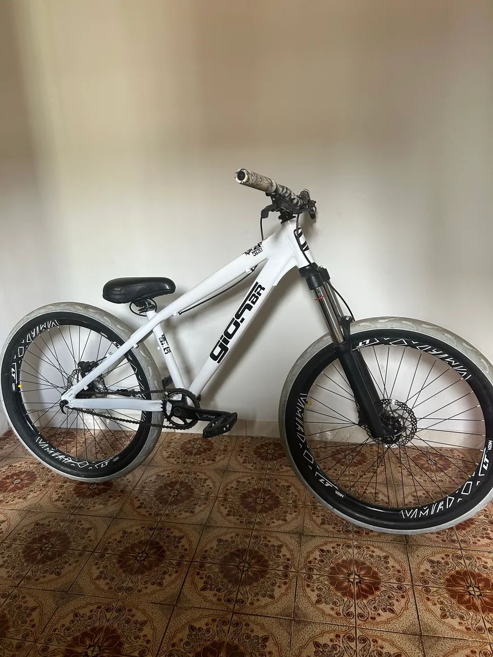 GIOS ARO 26 - SEMI NOVA/USADO