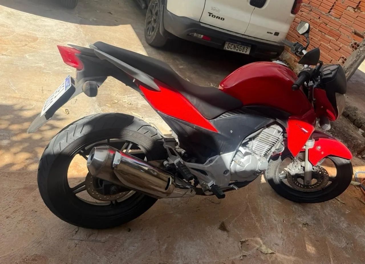 CB 300R - Foto 3