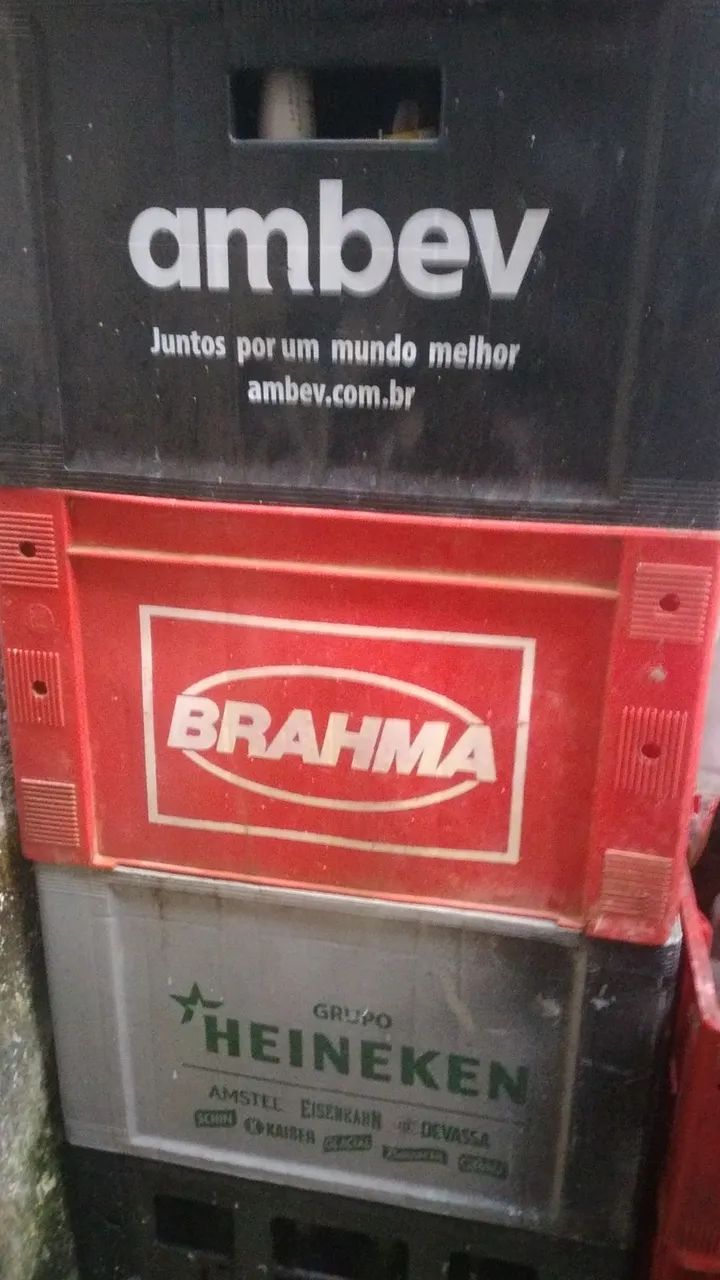 9 grades de cervejas com vasilhames várias marcas 