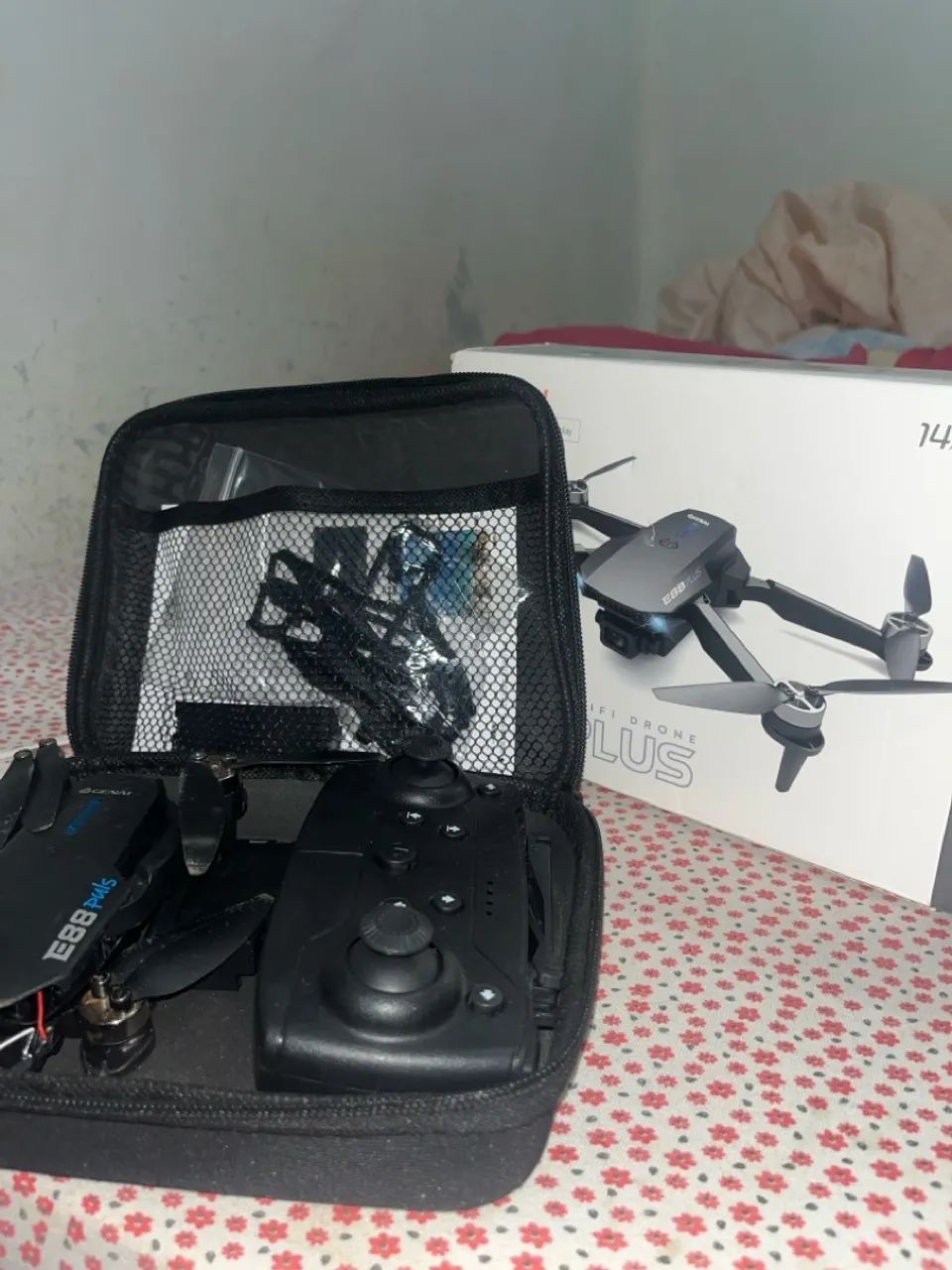 Drone e88 pro dual camera quebrado - Foto 2