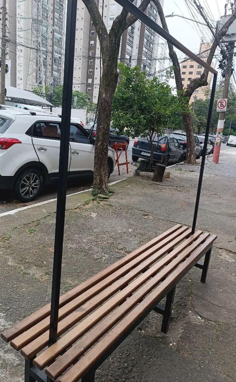 Branco de madeira ? com Arara  - Foto 5