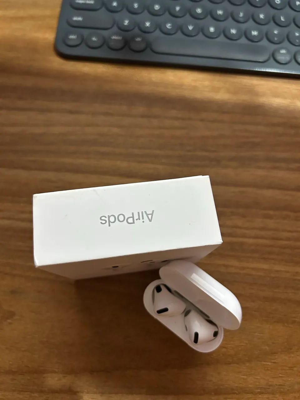 AirPods 4 - Foto 2