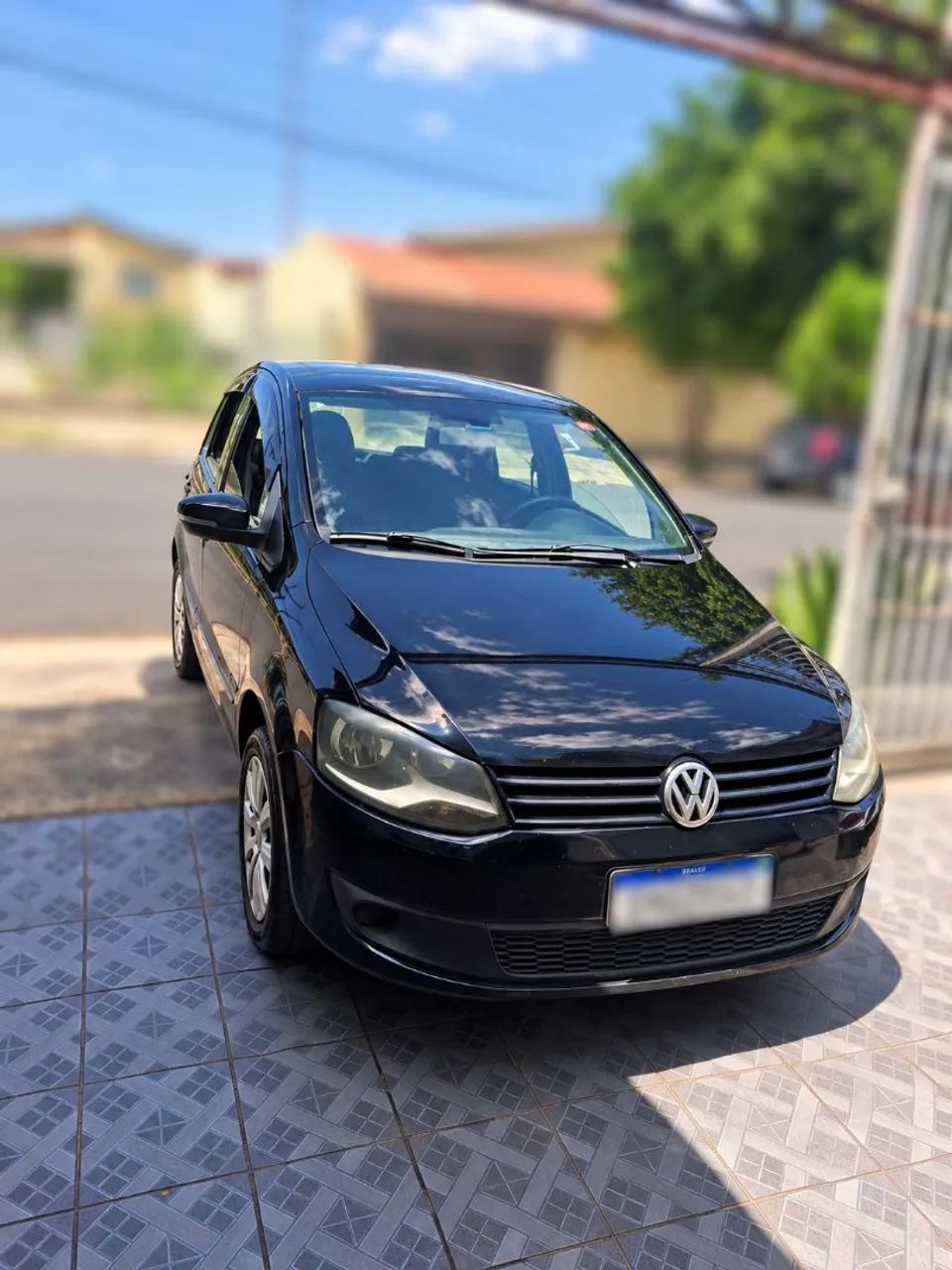 Volkswagen Fox Fox 1.0 Mi Total Flex 8V 5p 2010