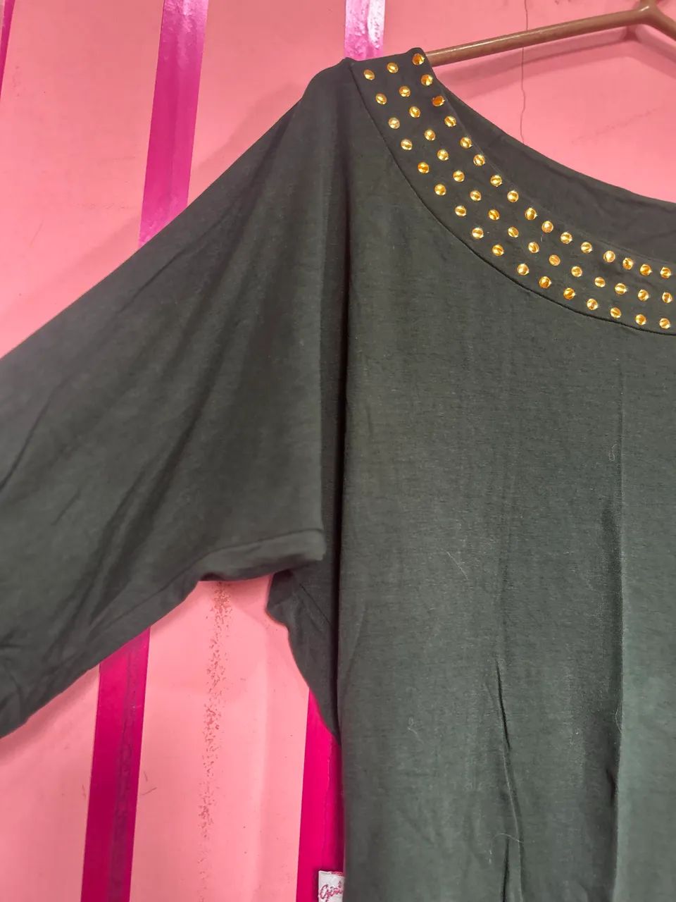 Camisa/blusa verde com brilhos dourados - Foto 2