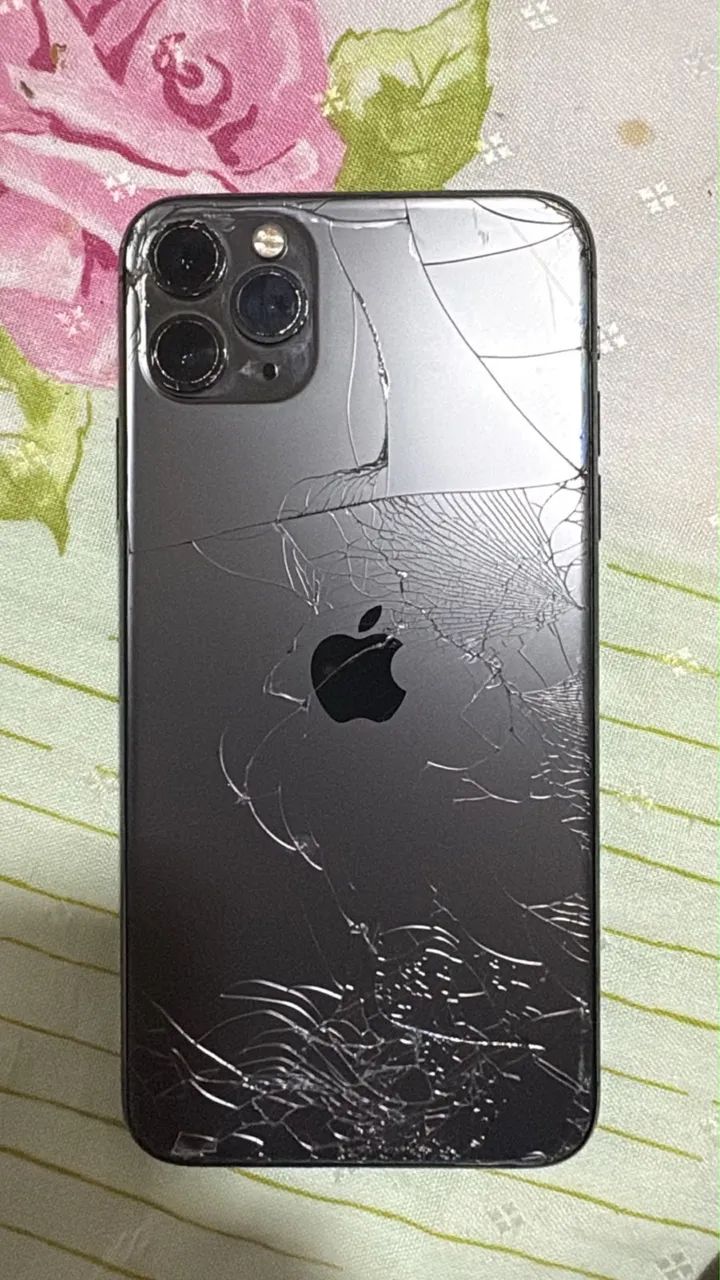 iPhone 11 Pro Max iCloud no meu nome  - Foto 3