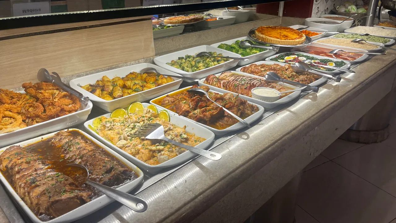 Ajudante de cozinheira