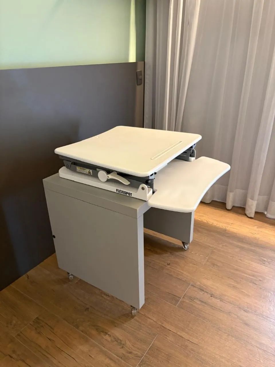 Mesa ergonômica regulável FlexiSpot - Foto 2