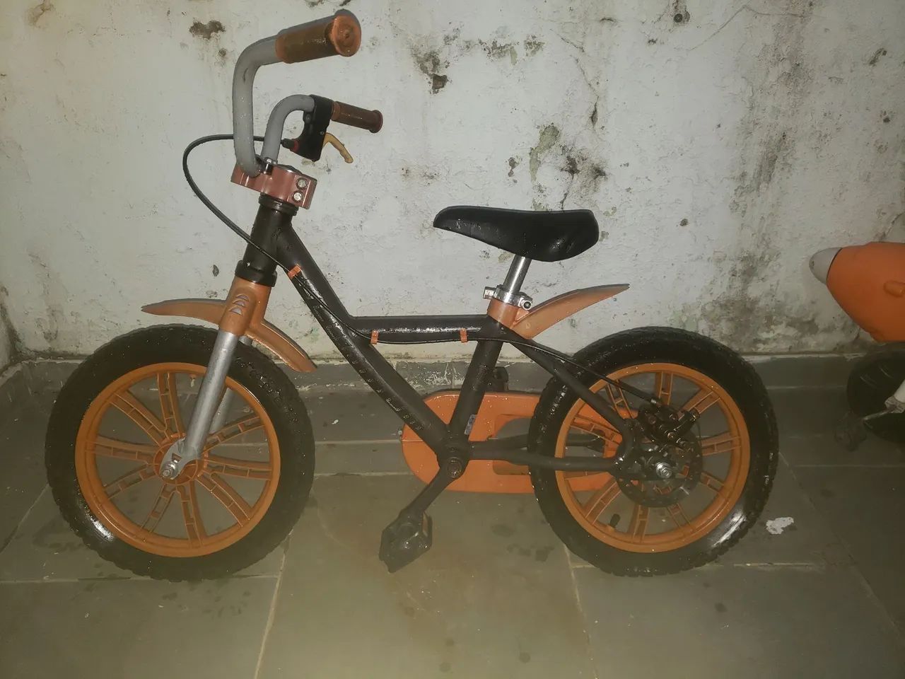 bicicleta aro 14 de alumínio infantil  - Foto 3