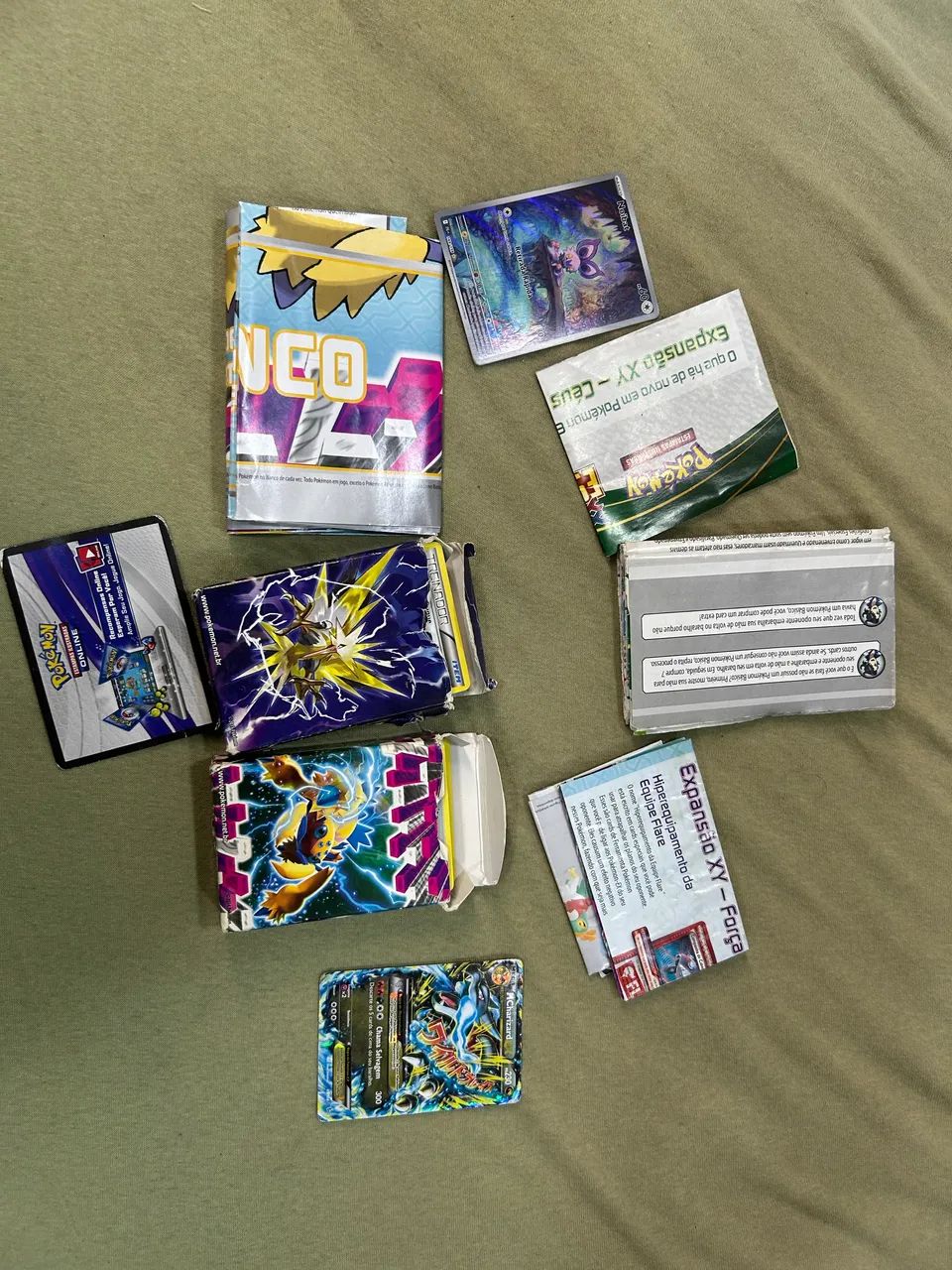 Pack Cavaleiro da Tempestade e Tornado de raios/carta foil Noibat e M charizard EX - Foto 3