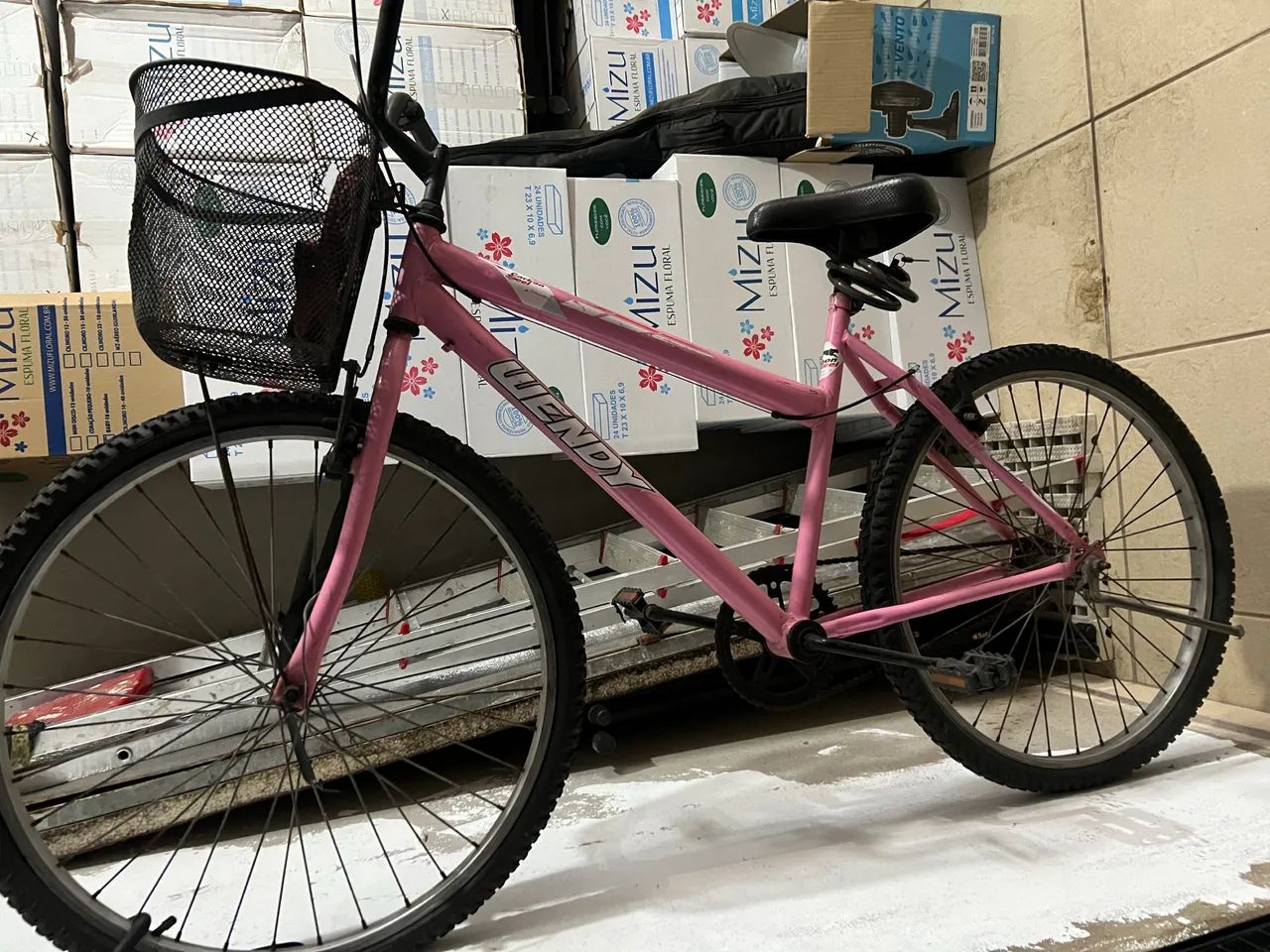 vendo bicicleta feminina usada em bom estado