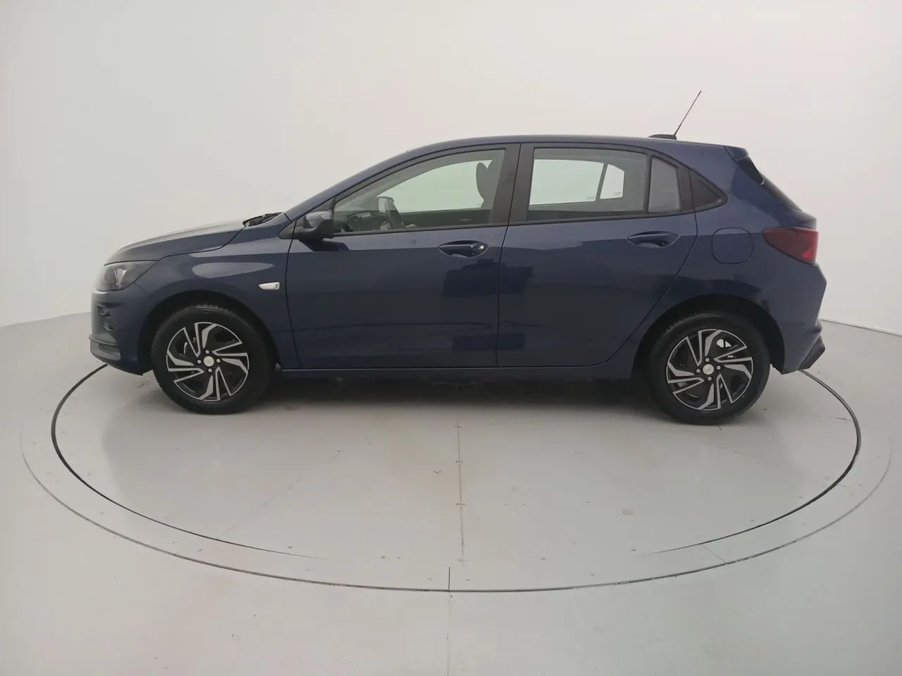 Chevrolet Onix Hatch 1.0 12V Flex Mec. 4P, foto 2 de 18