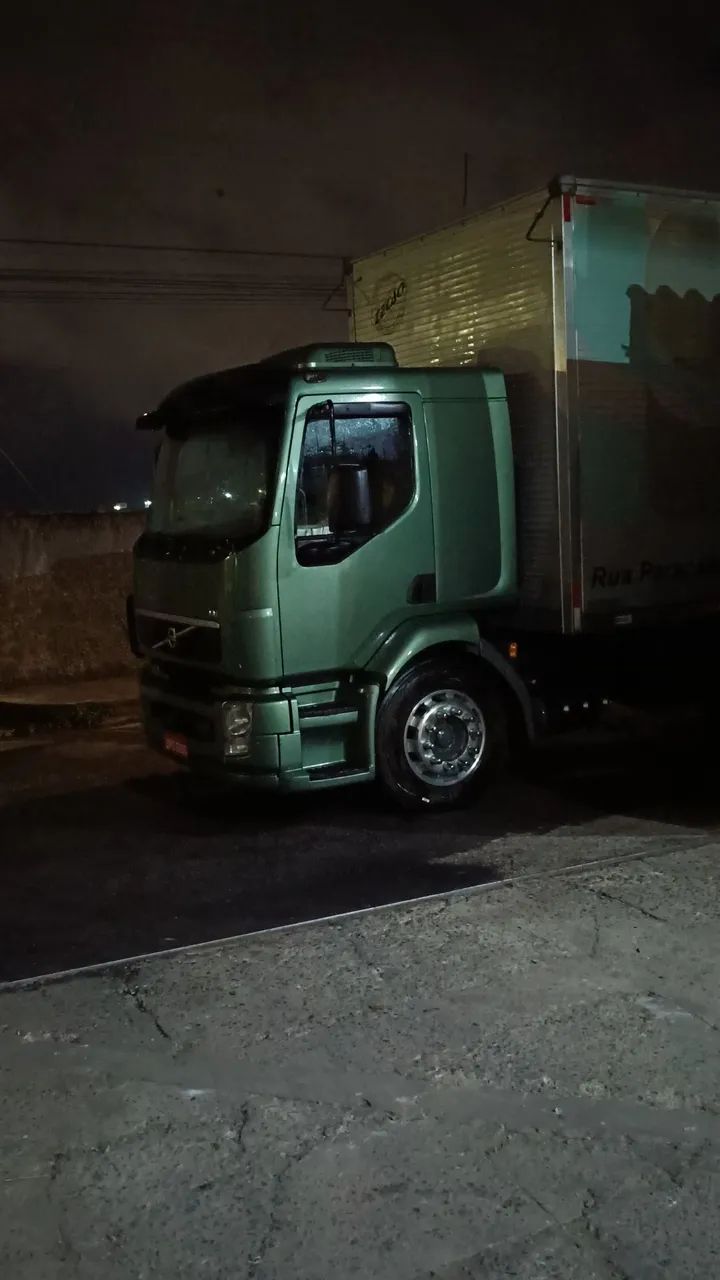 Volvo VM 270  - Foto 2