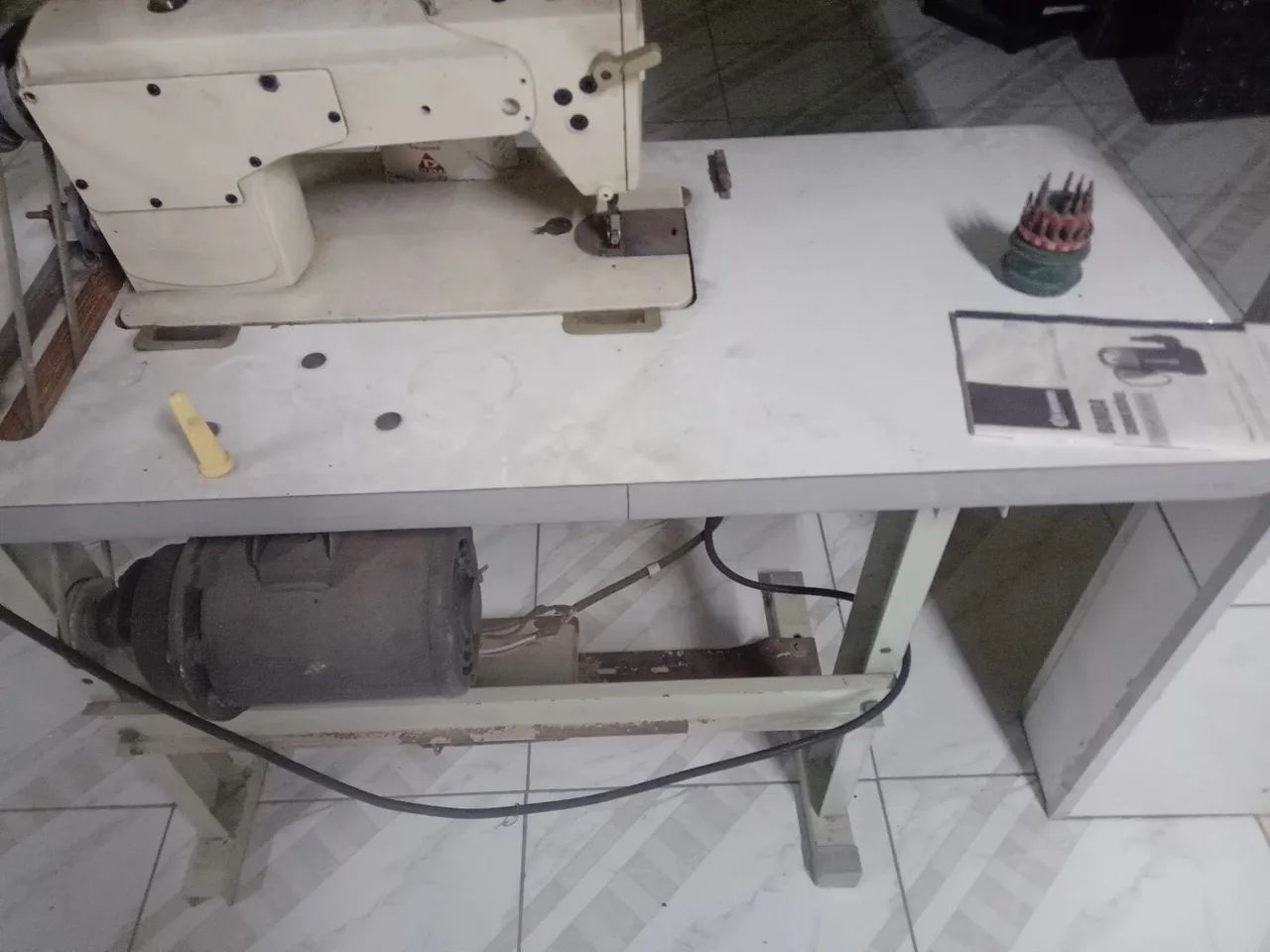 Maquina de costura semi industrial
