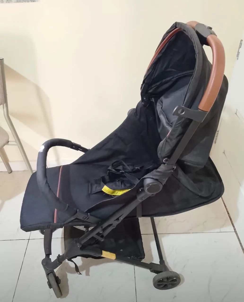 Carrinho de bebê dobrável 
