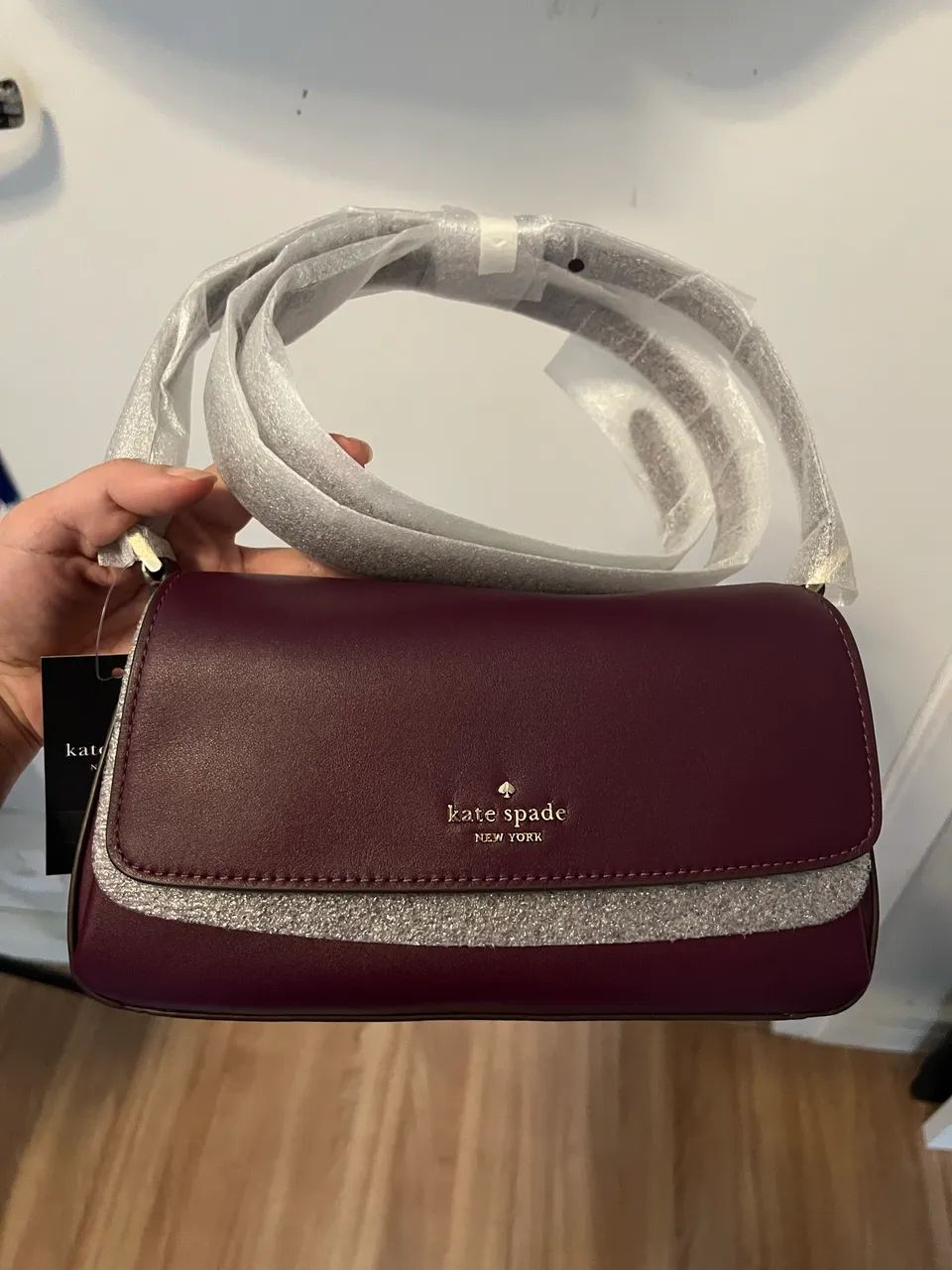 Bolsa de Couro Kate Spade Sutton Mini Deep Cherry (NOVA e ORIGINAL) - Foto 2