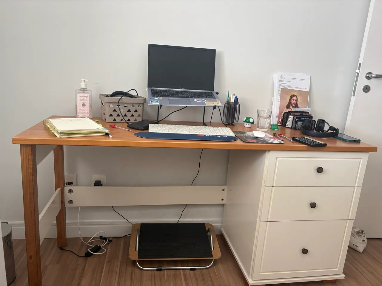 Mesa de Escritório com gavetas  - Foto 3