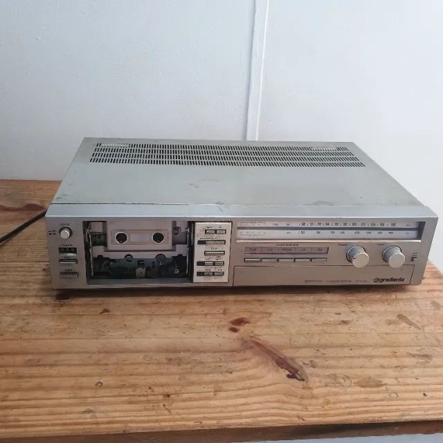Amplificador  AM / FM Gradiente 