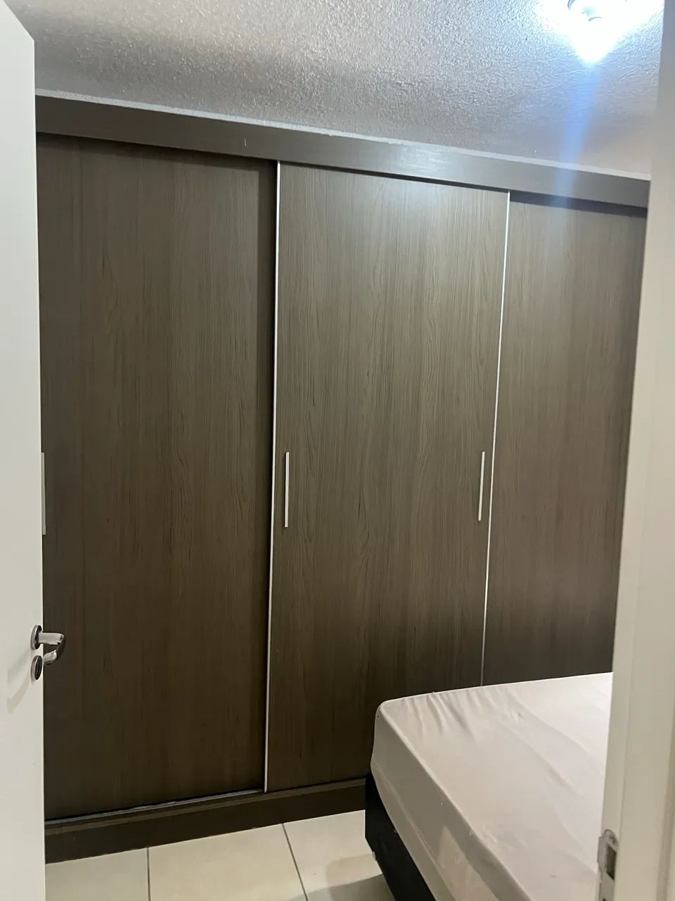 Guarda roupa casal grande  - Foto 4