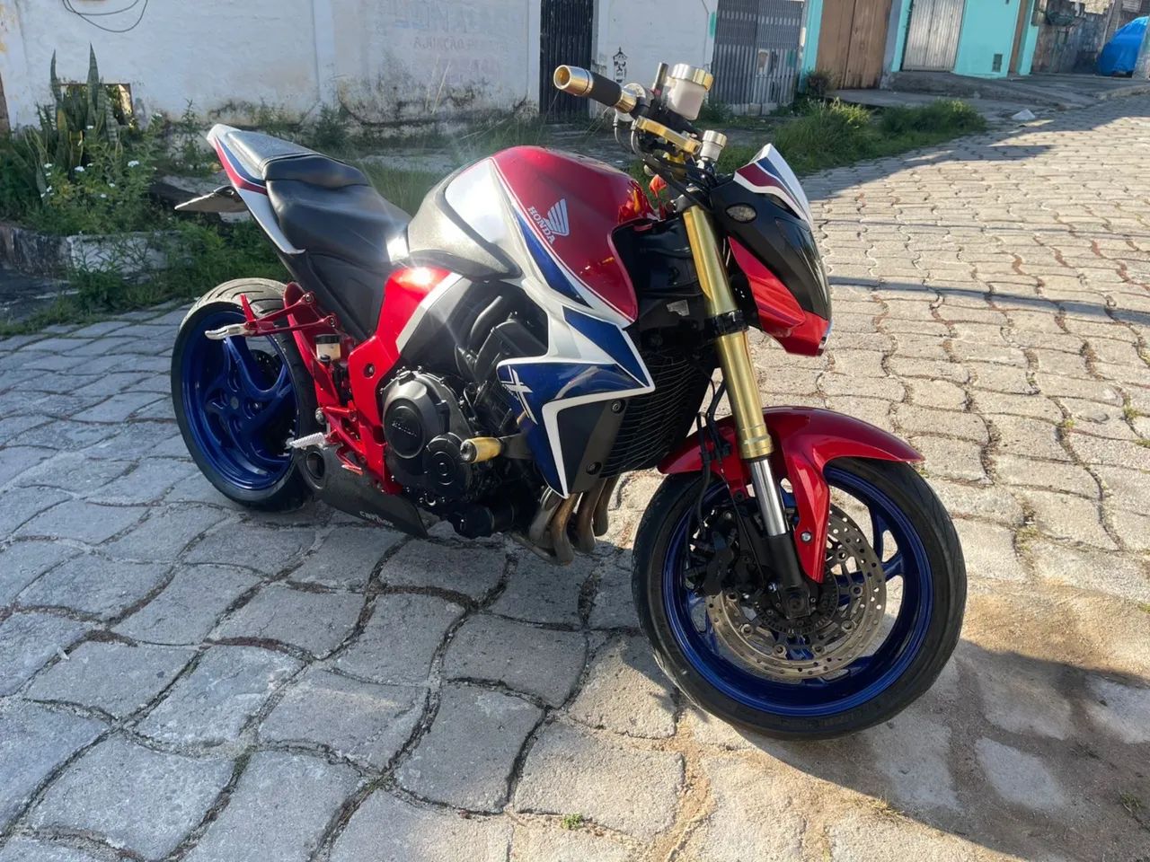Cb1000r 