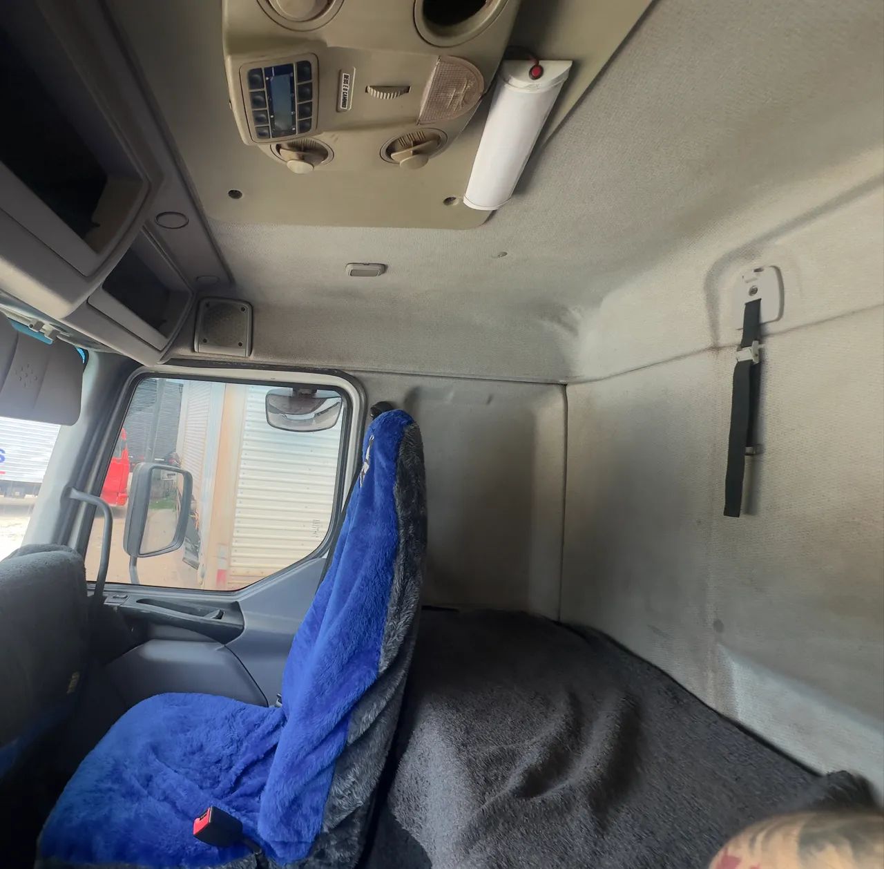 CAMINHÃO VOLVO VM270/COMBUSTÍVEIS - Foto 9
