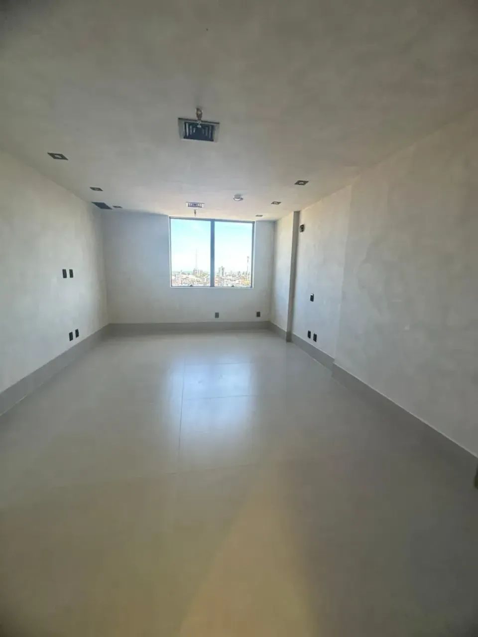Linda sala decorada proximo ao horto florestal - Foto 3