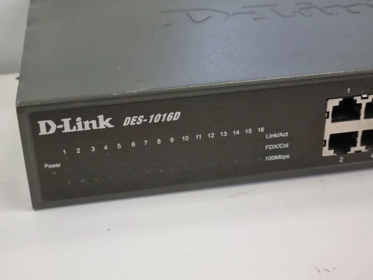 Switch D-Link DES-1016D 16 Portas 10/100Mbps - Foto 2