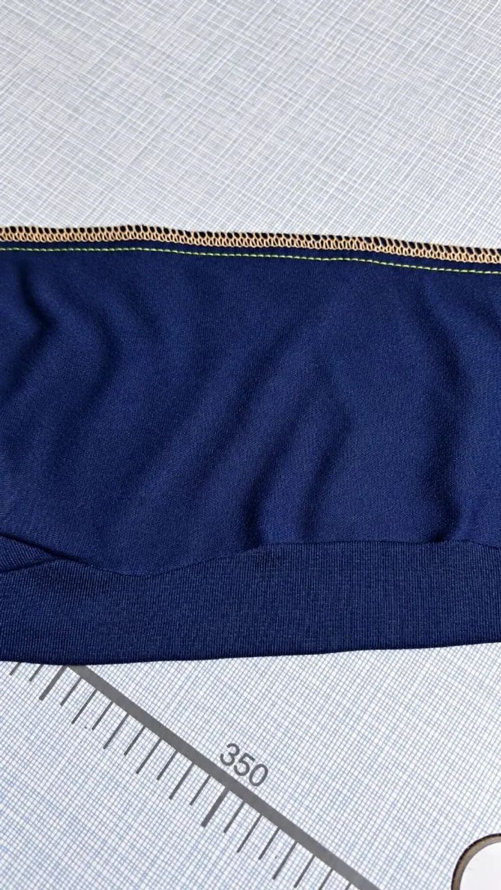 Maquina Interlock - overlock 2 agulhas e 5 fios - Foto 3