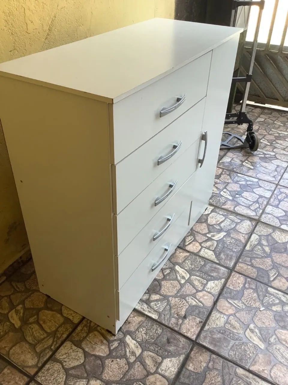 Cômoda 5 Gavetas 1 Porta Sapateira MDF Branco - Foto 4