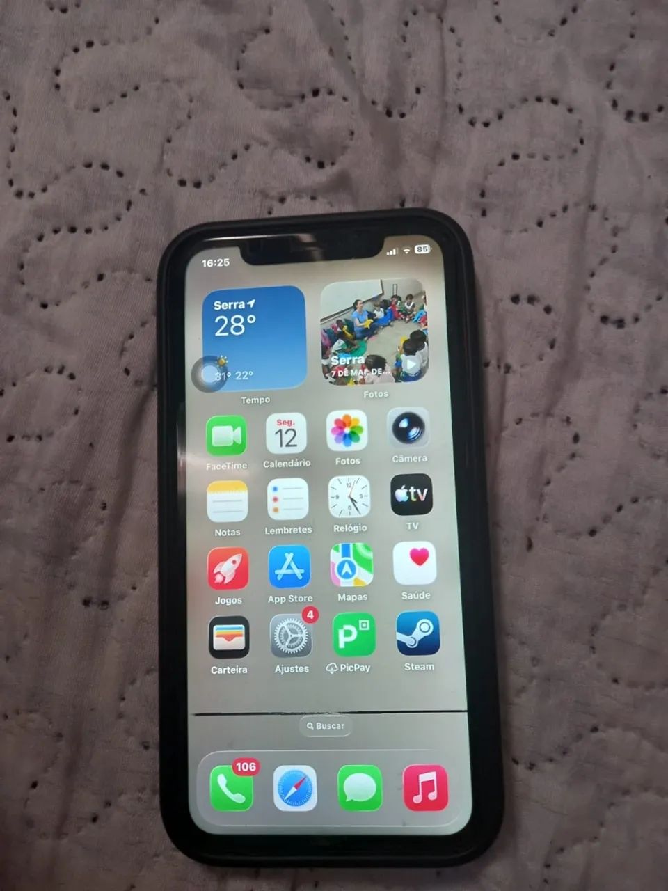 iPhone 11