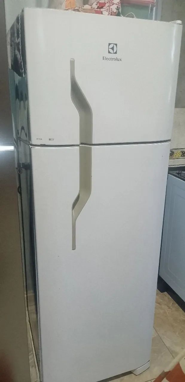 Vendo geladeira 