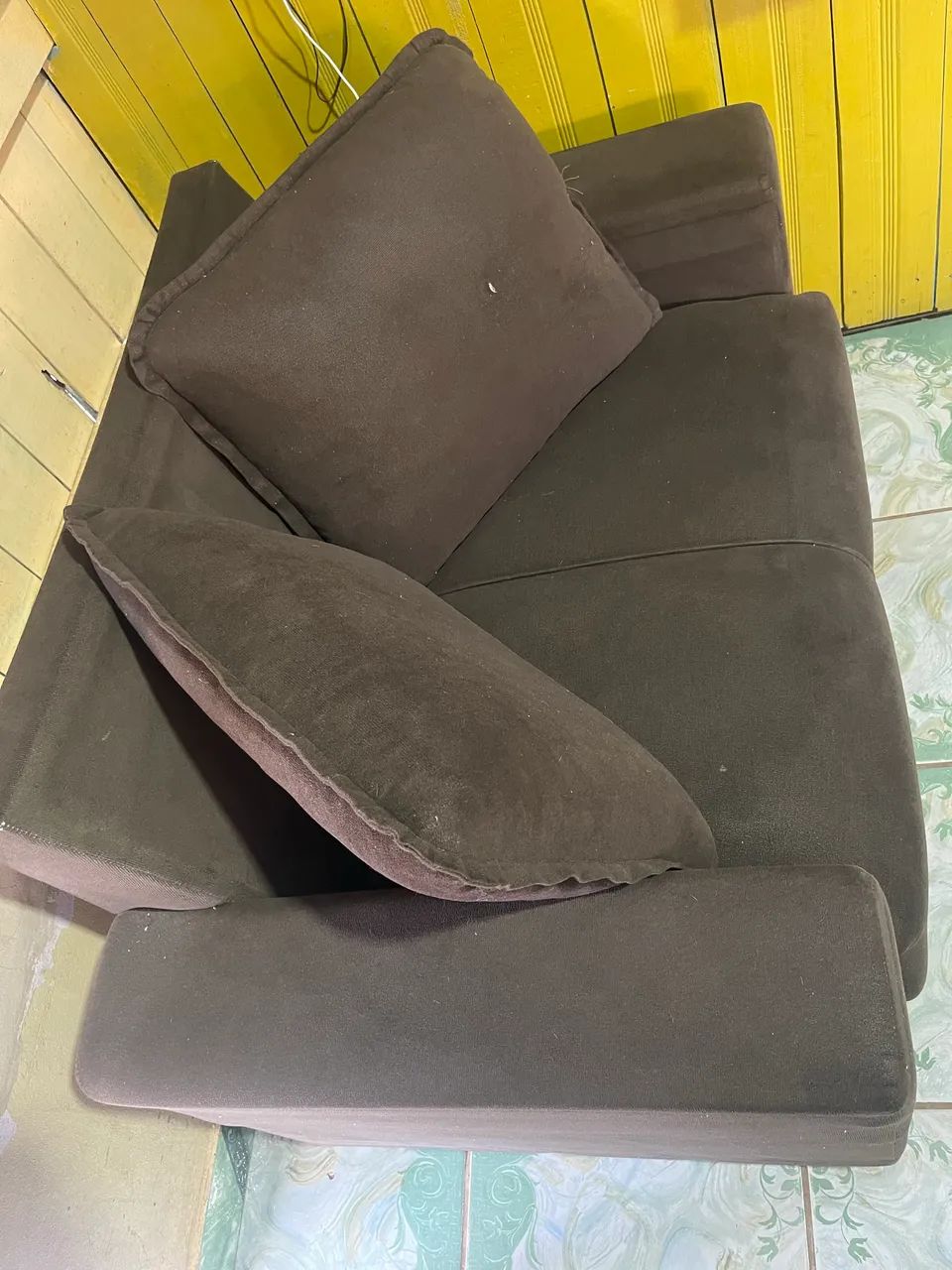 Vendo sofá de 2 e 3 lugares - Foto 2