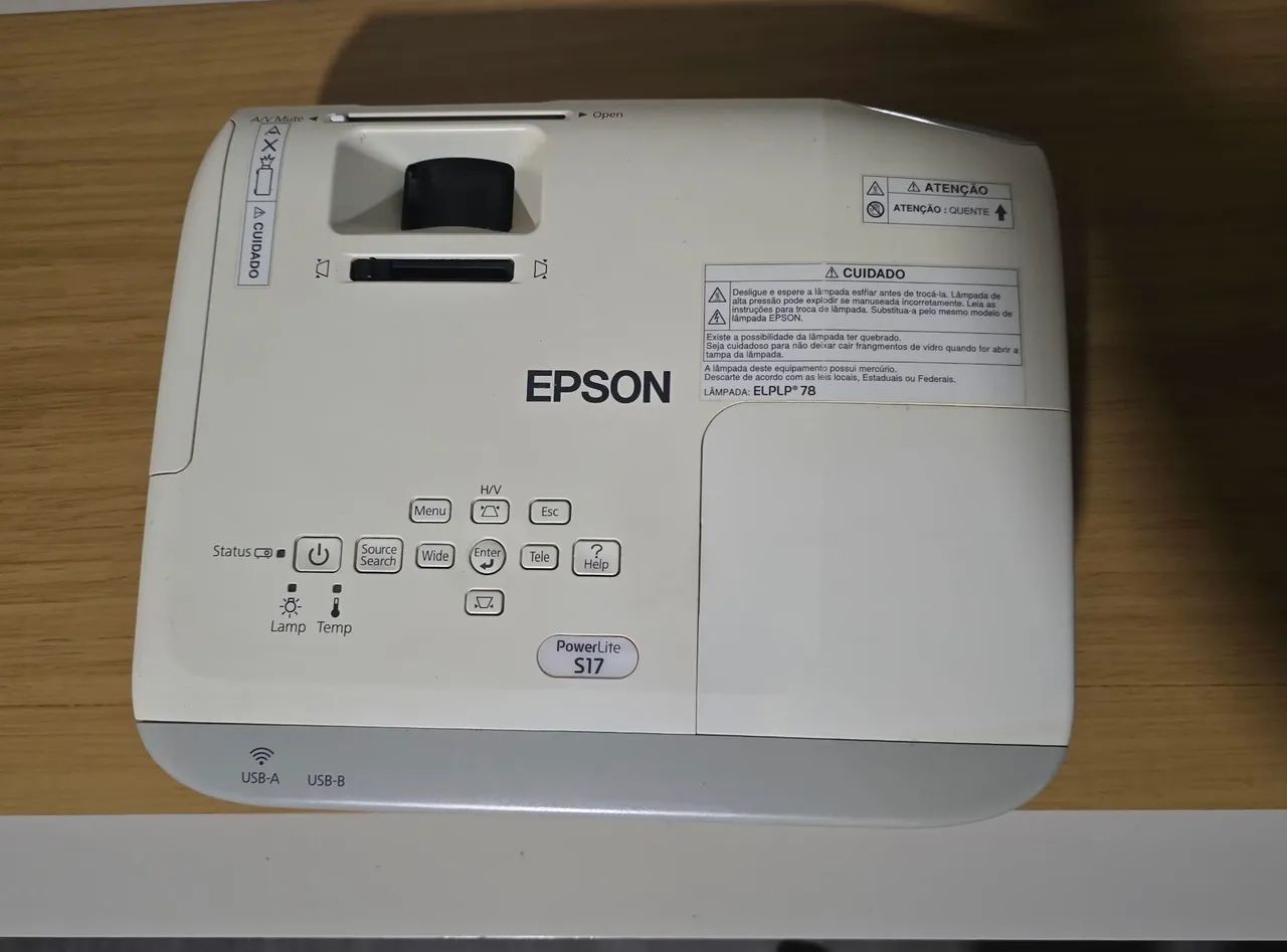 Projetor Multimídia Epson PowerLite S17 - Foto 2