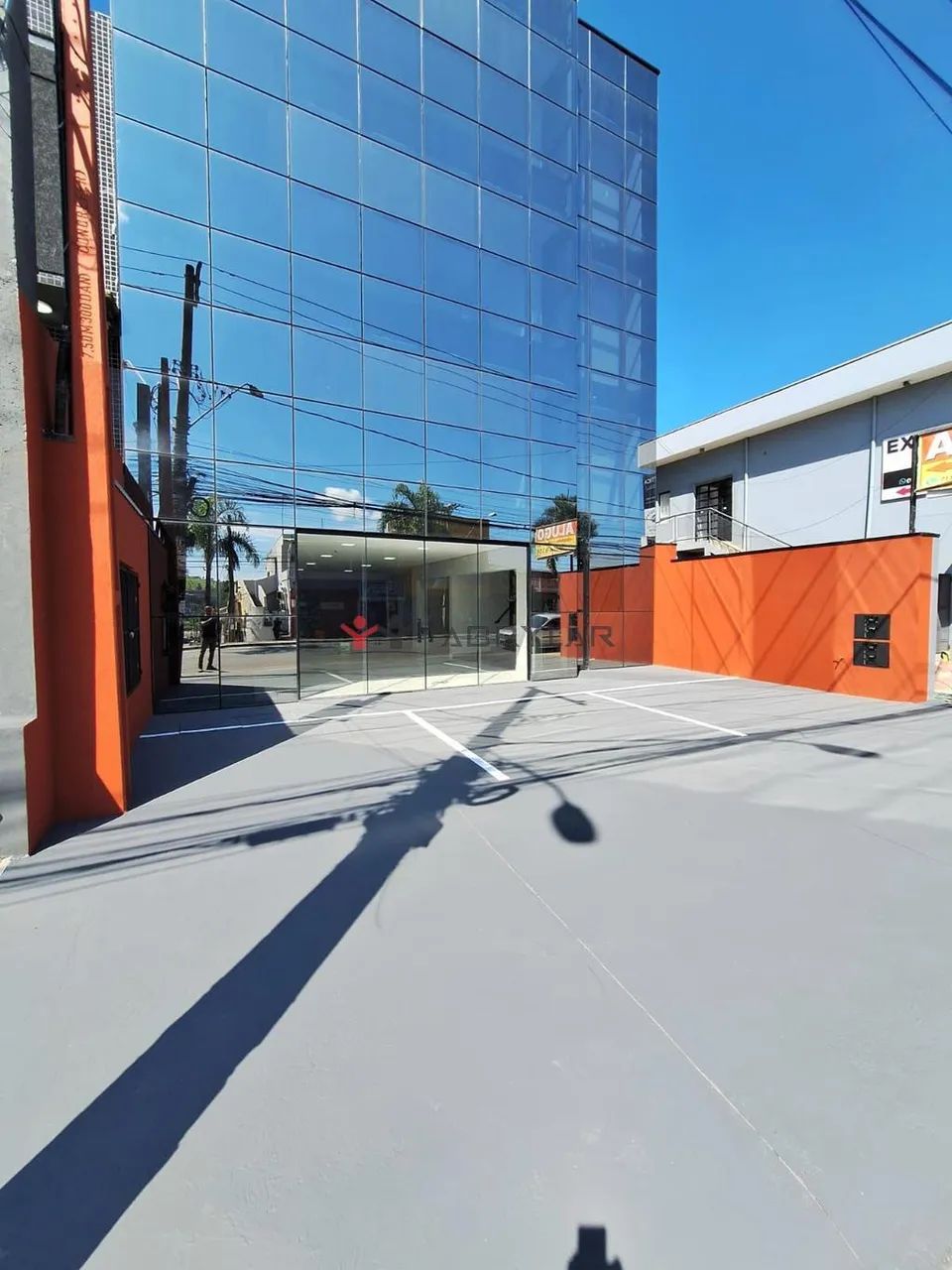 Prédio para alugar em Várzea Paulista, Centro, com 498 m²