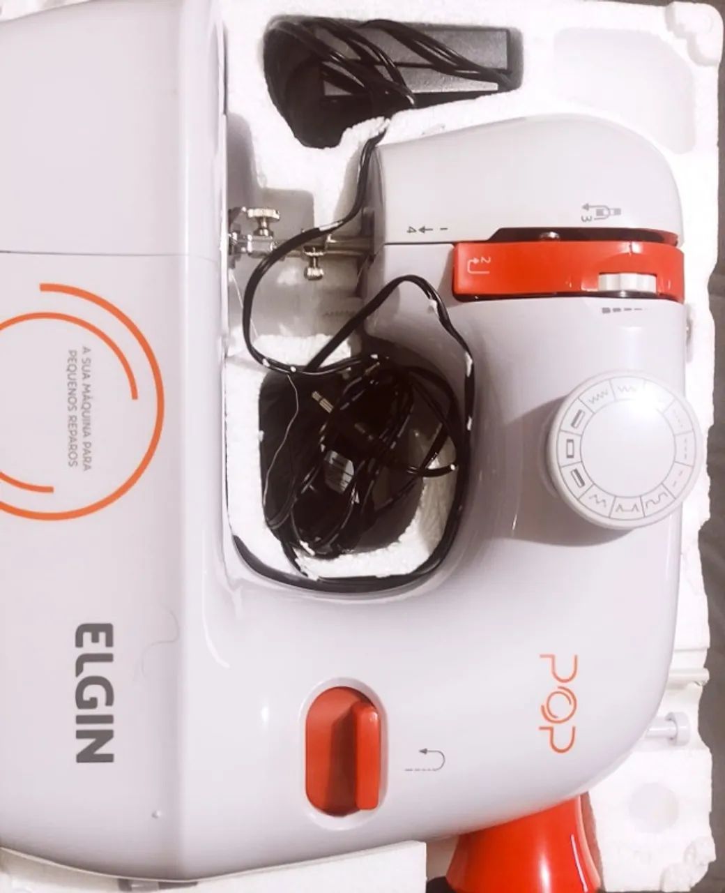 Máquina de Costura Elgin - POP - 9 pontos