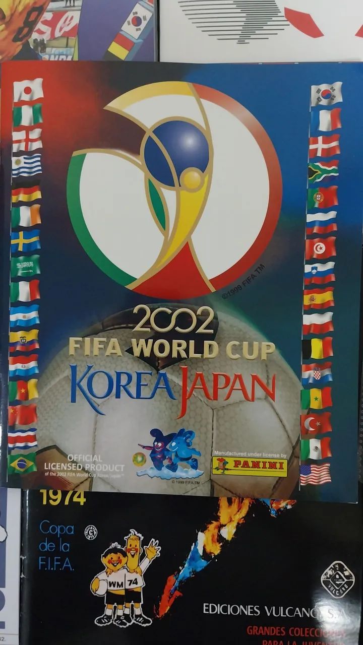 2 Álbuns da Copa do Mundo (1998 e 2002) - Vazios e Set para colar - Foto 4