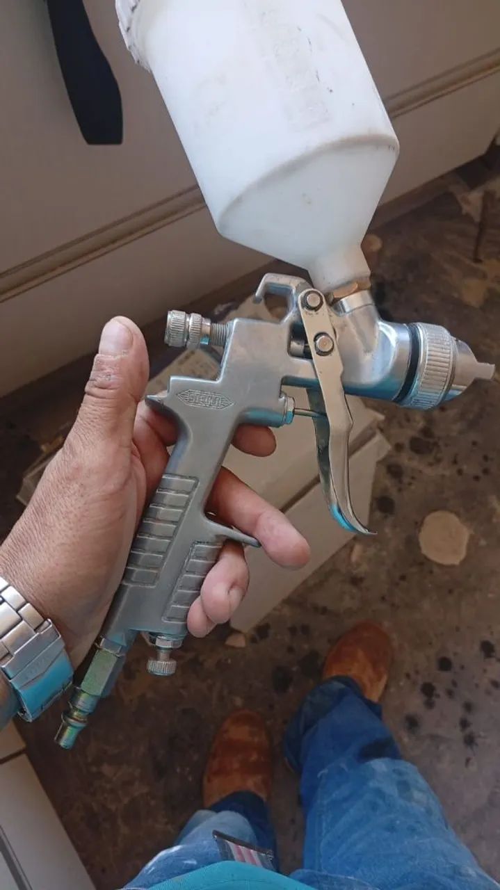 Painting Revolver