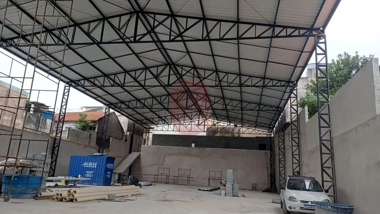 Galpão no Ipiranga plano com 1000 m². Oportunidade.