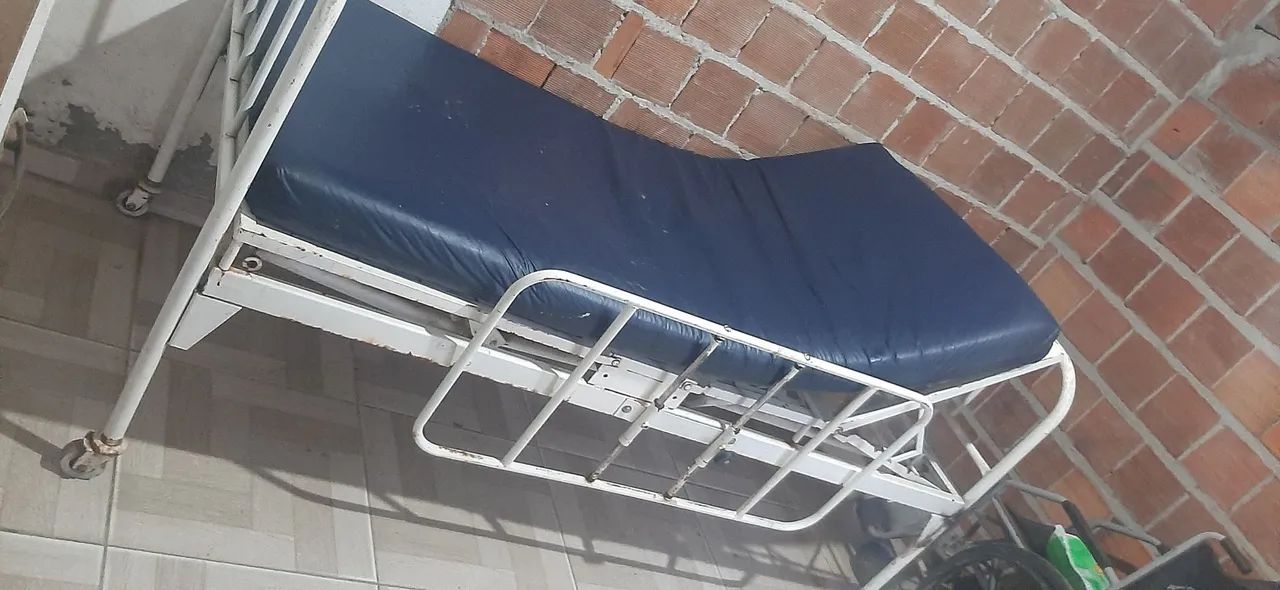 Cama hospitalar usada 