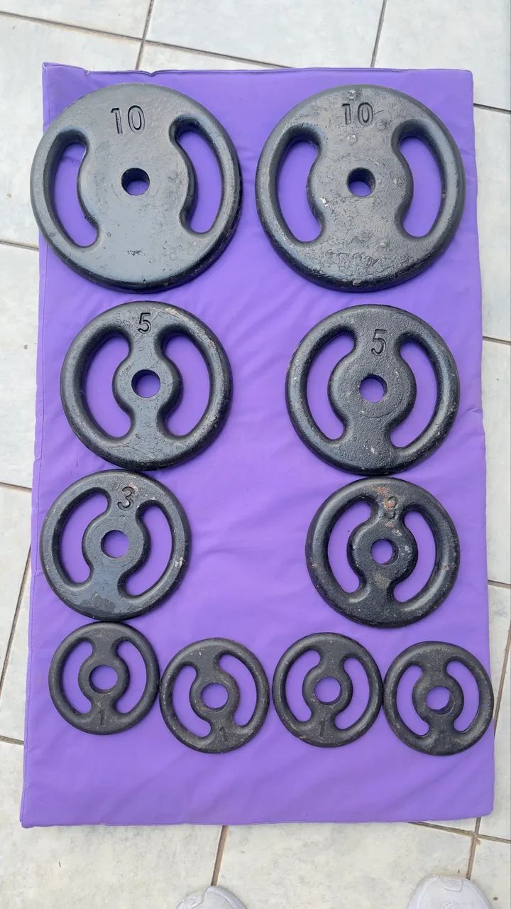 VENDO KIT DE MUSCULAÇÃO- ÓTIMO ESTADO - Foto 3