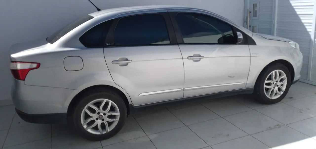 Fiat Grand Siena Grand Siena ESSENCE Dual. 1.6 Flex 16V 2013