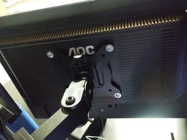 Monitor AOC 17" VGA + cabos - Foto 3