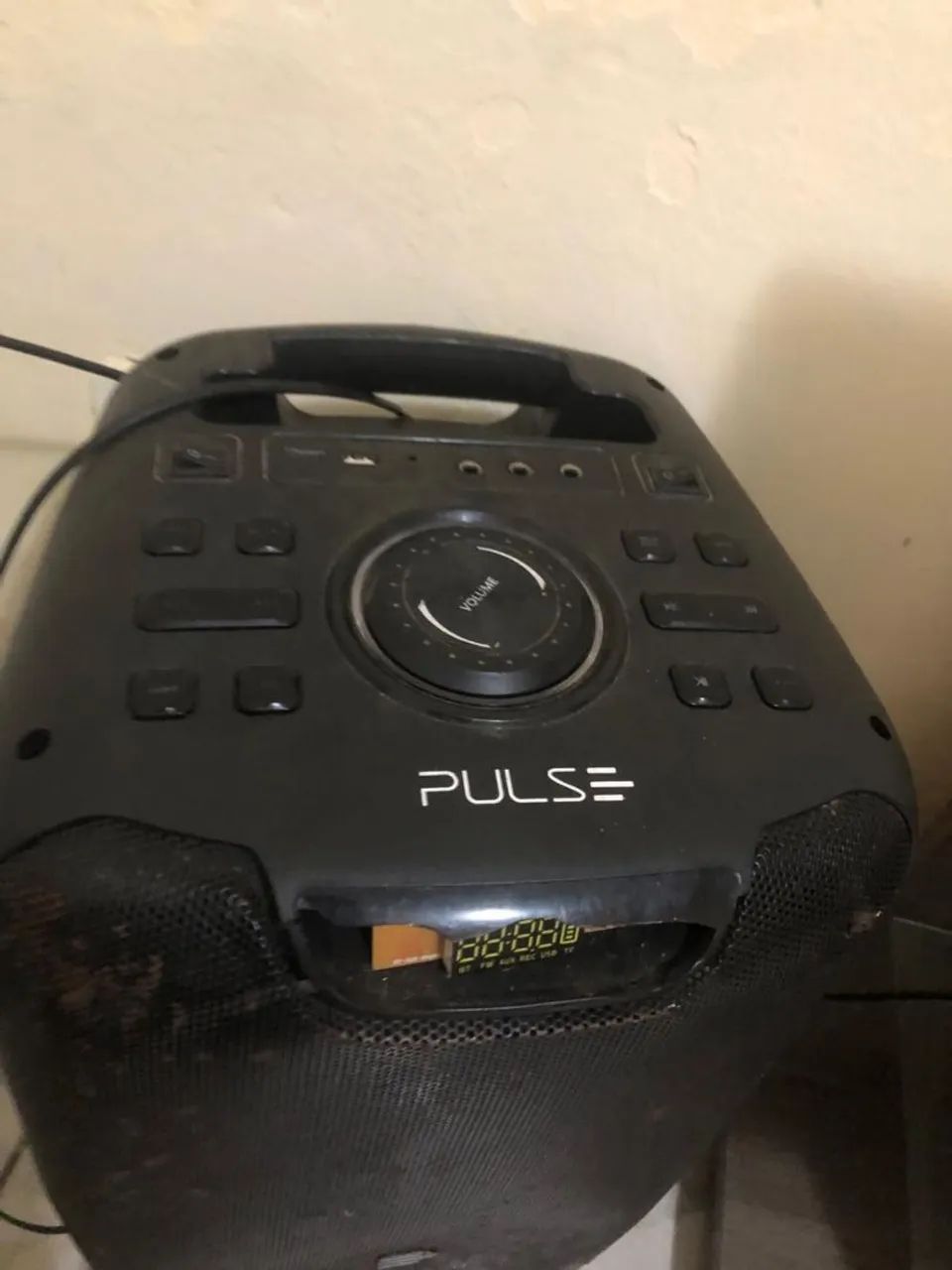 Vendo caixa da marca pulse. Conexões: Bluetooth, USB P2  - Foto 2