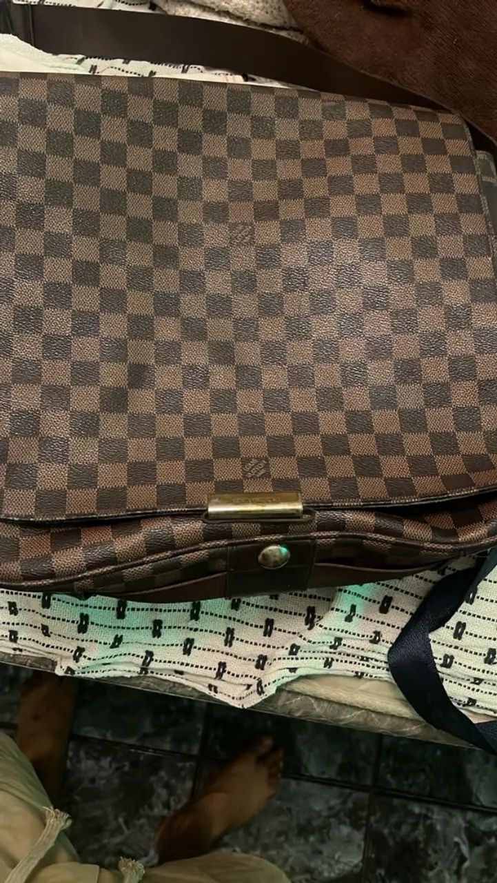 bolsa Luis vittom