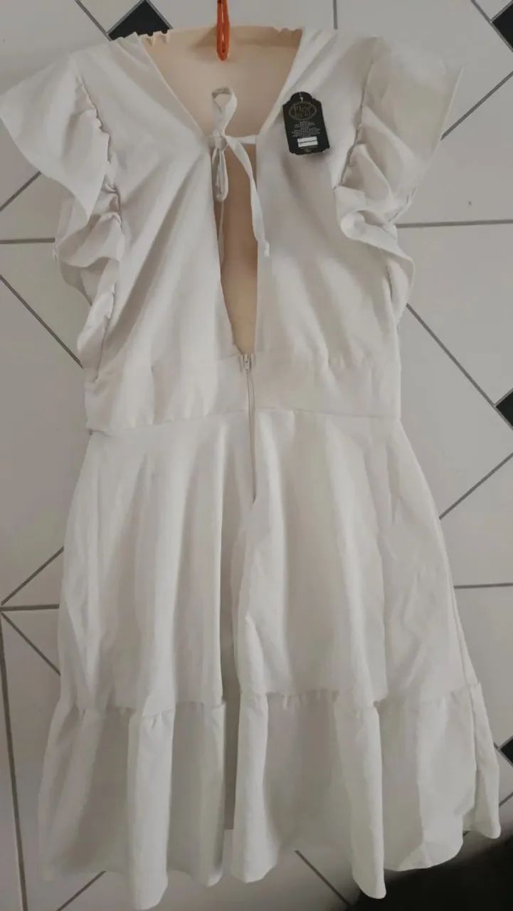 Vestido branco novo, com decote em V - Foto 2