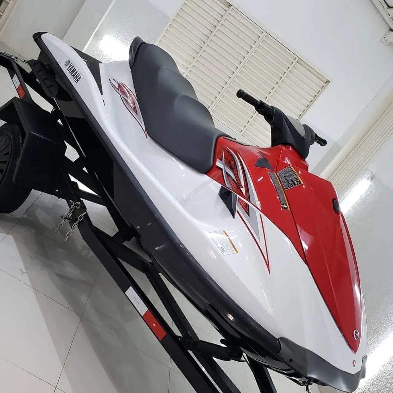 JET SKI YAMAHA VX700