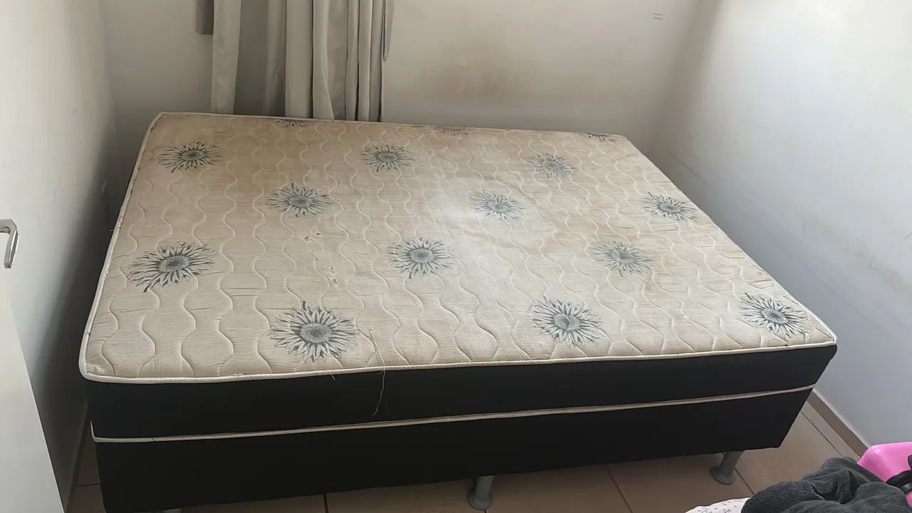 Vendo colchão de casal