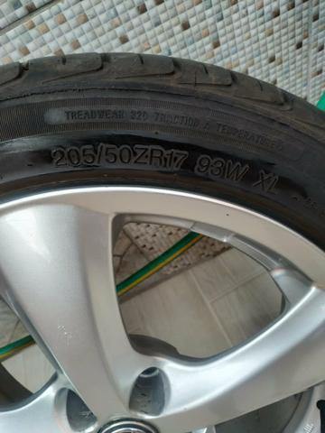 Roda 17 com pneus novo - Foto 2