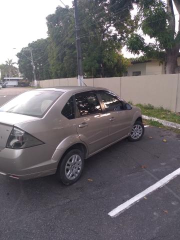 Vendo Ford Fiesta Sedan 1.6 - 2013 - Aceita proposta em dinheiro