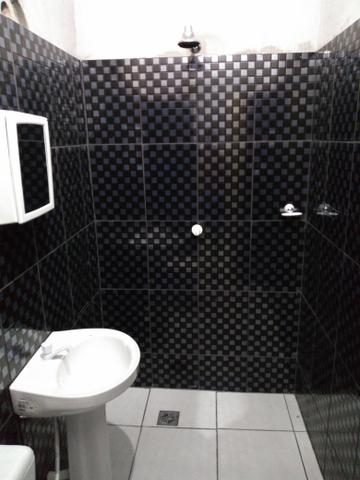 Aluga-se uma casa nos fundos - Foto 6